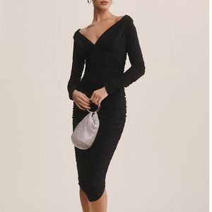 Norma Kamali Tara Long-Sleeve
Deep-V Ruched Midi Dress
Norma. Brand new